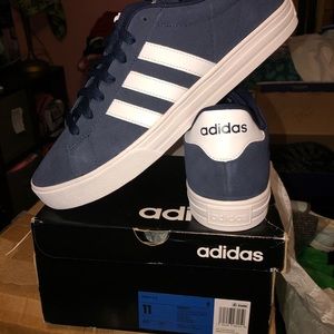 Brand new size 11 men’s